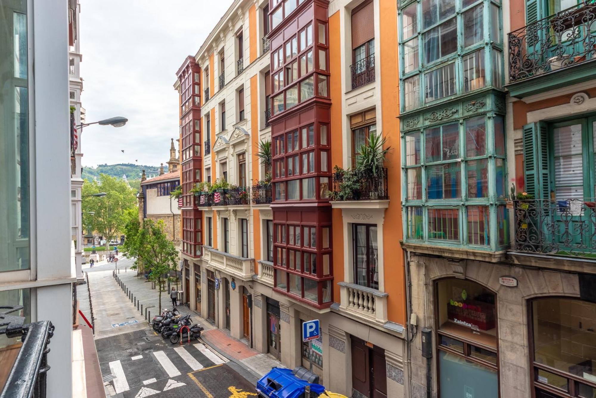 Encantador Apartamento En El Casco Antiguo De Bilbao Dış mekan fotoğraf